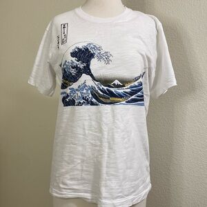 Uniqlo UT Hokusai Blue Collab Shirt